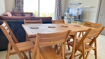 Chalet, Sea View | Dining