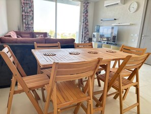 Chalet, uitzicht op zee | Dineren