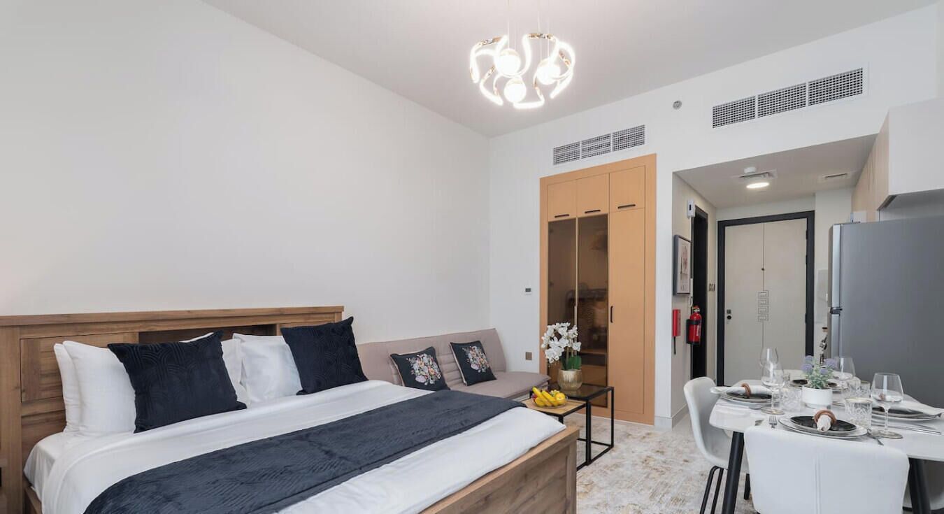 1 bedroom, desk, iron/ironing board, WiFi