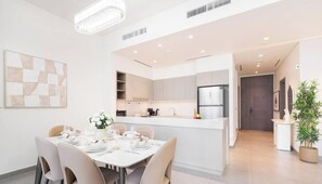 Dining - Vogue, Creek Harbour Creek Gate Waterfront living (Dubai Creek Harbour)