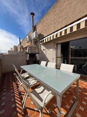 Outdoor dining - Penthouse on the beach (Torrevieja)