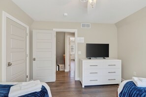 4 Schlafzimmer, kostenloses WLAN, Bettwäsche