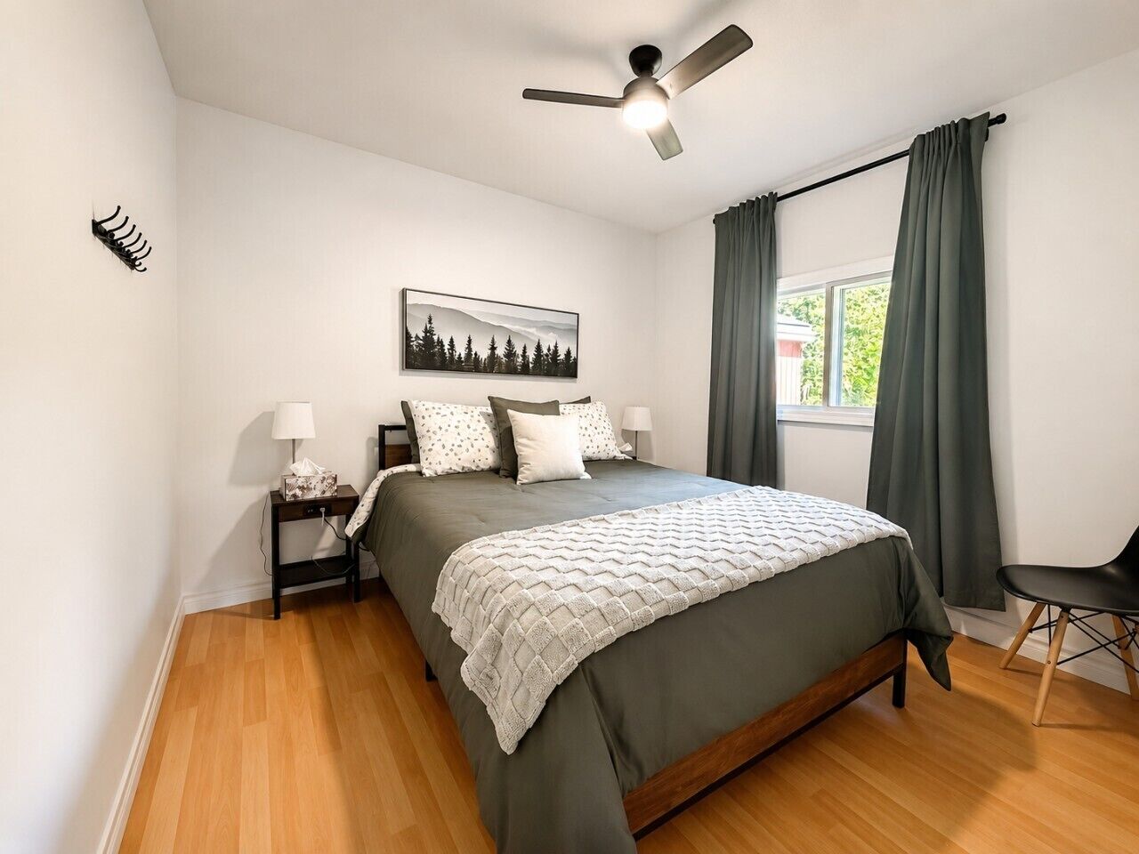 WiFi, bed sheets