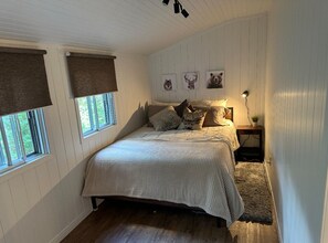 WiFi, bed sheets