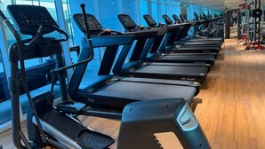 Luokittelematon kuva, 5 kautta 50, painike