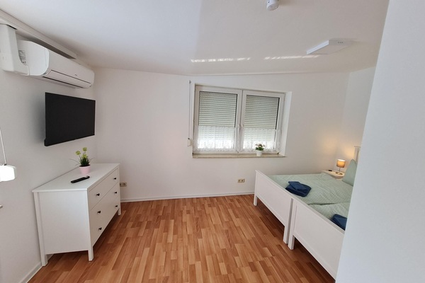 Schlafzimmer mit 2 Einzelbetten...