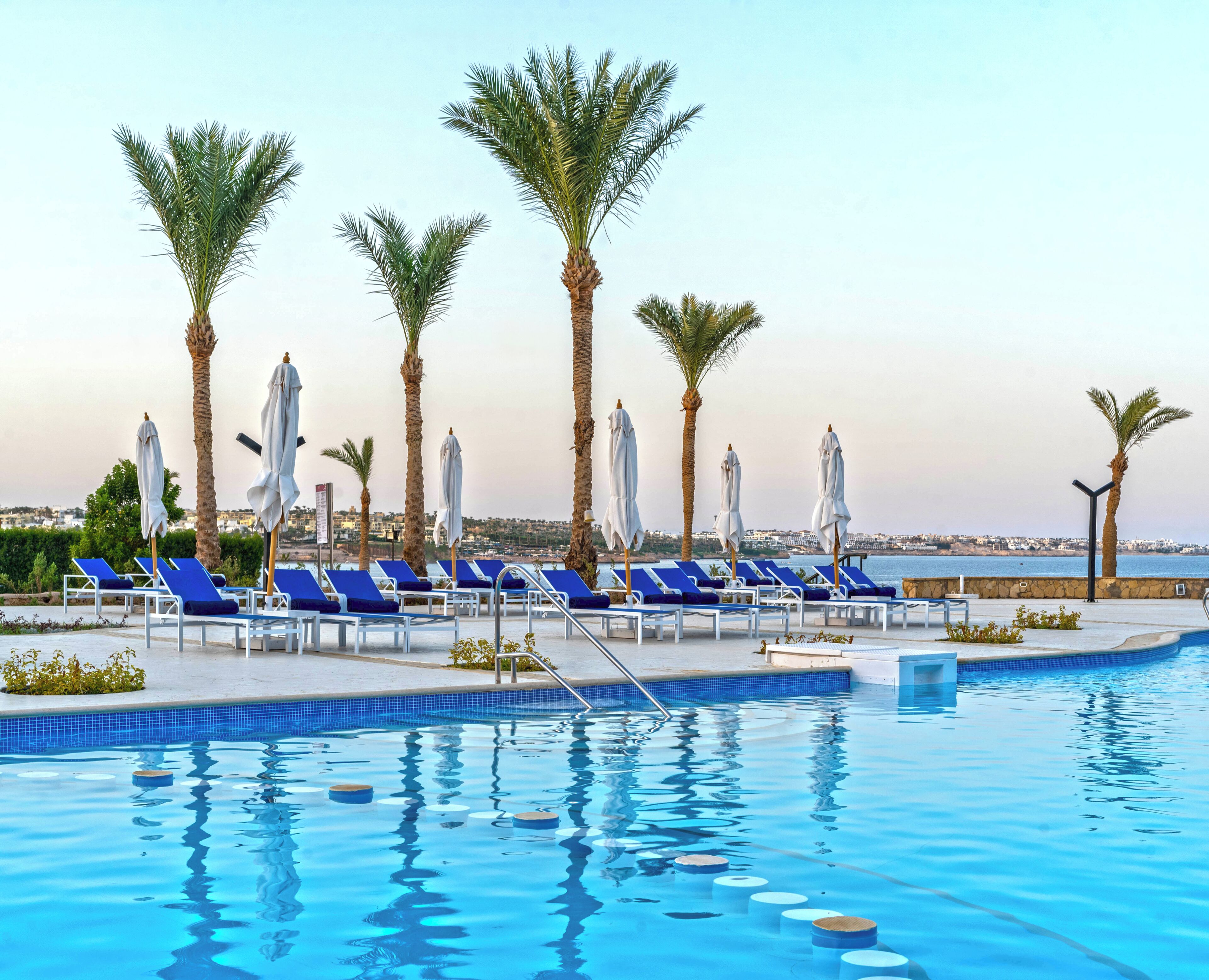 3 outdoor pools