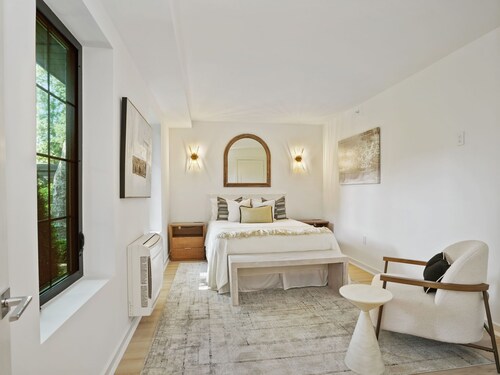 Brand New Luxury 2 Bed /Westchester/Greenwich/Full Gym - Concierge Pet Friendly