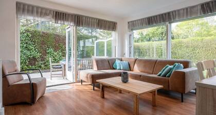 Holiday home with garden in Kortgene - Klaverhoek 6