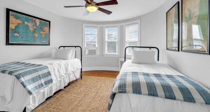 Walk to Beach & Town | Beach Gear | Sleeps 12