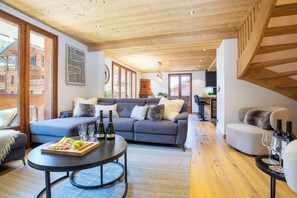 Fernseher, Kamin