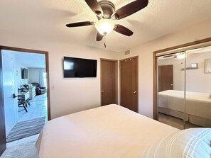 Condo, 1 Queen Bed with Sofa bed, Balcony (LOTO Fun at 21) - Loto fun at 21 Lakeview Condo (Osage Beach)