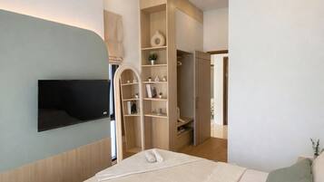 2 bedrooms, iron/ironing board, Internet, bed sheets