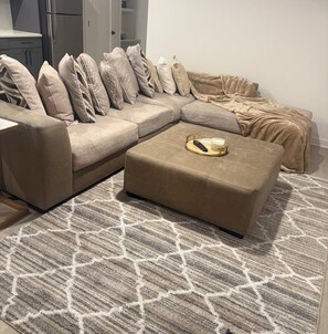 Living area - Elite Executive Stay Near Uptown – CLT (Charlotte)