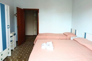 2 bedrooms