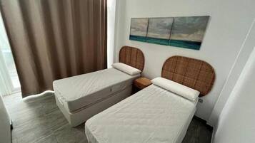 1 bedroom, WiFi, bed sheets