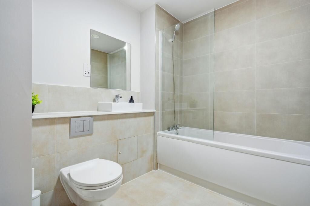 Luxury Apartment, 1 King Bed with Sofa bed, Non Smoking, Kitchenette | Bathroom