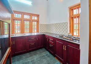 Traditionell villa - balkong | Eget kök