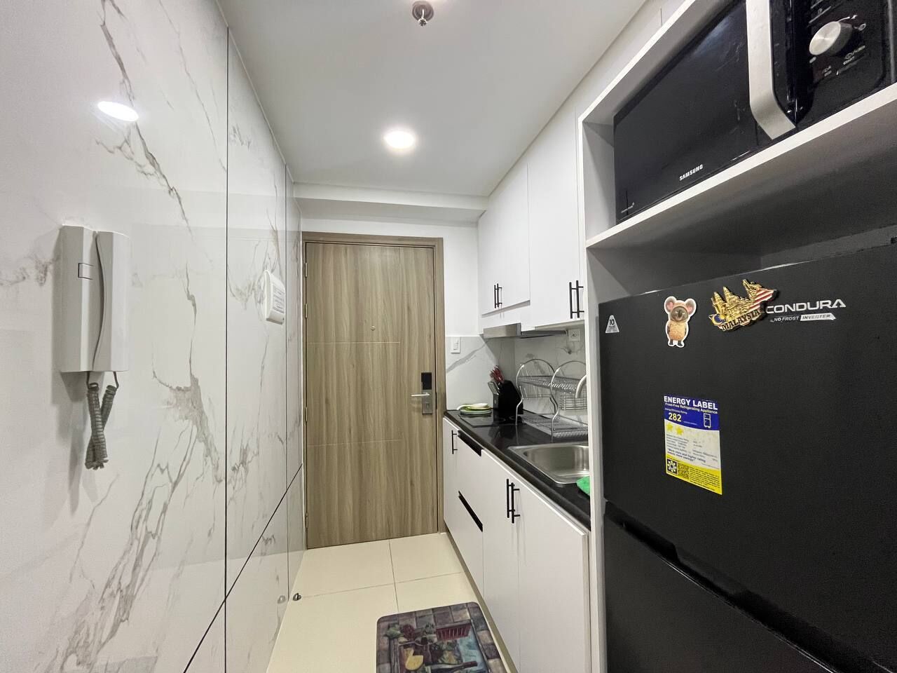 Deluxe Apartment, Park View | Private kitchen