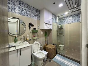 Bathroom - Sunset View 3-Bedroom SMDC (Pasay)