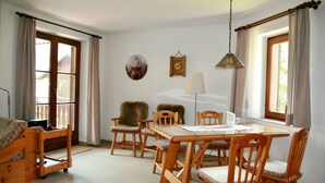 Dining - Chesa segl Crap A-5, (Bergün/Bravuogn), 205 by Interhome (Bergün)