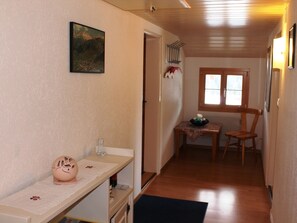 Interior - Deragisch A, (Sedrun), 182.01 by Interhome (Sedrun)