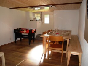 Dining - Tgèsa Turmalin Utzinger, (Camischolas/Sedrun). by Interhome (Camischolas)