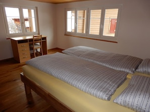 2 Schlafzimmer, Internetzugang