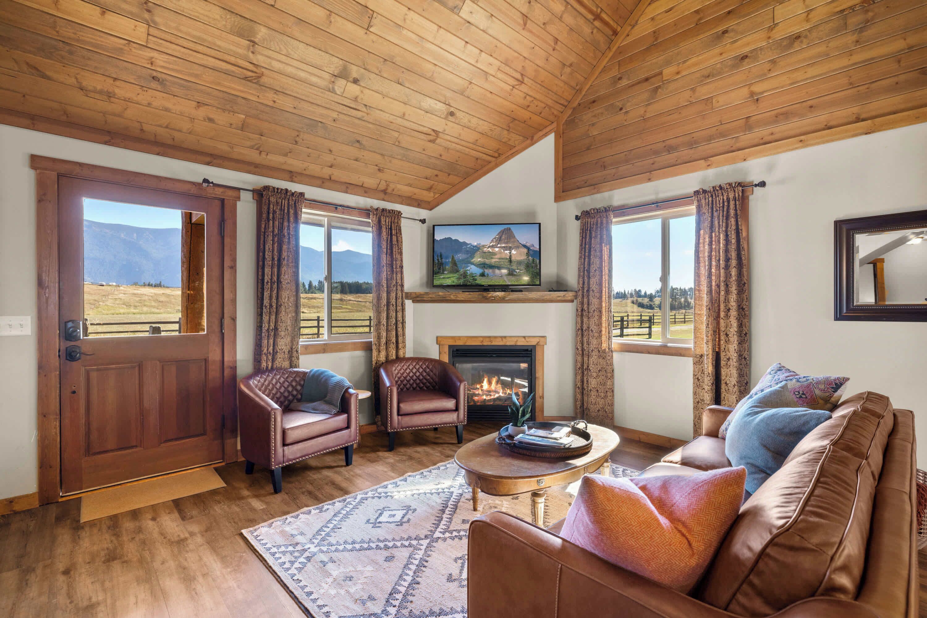 Cabin, Multiple Beds, Patio (Glacier River #4) | Living area