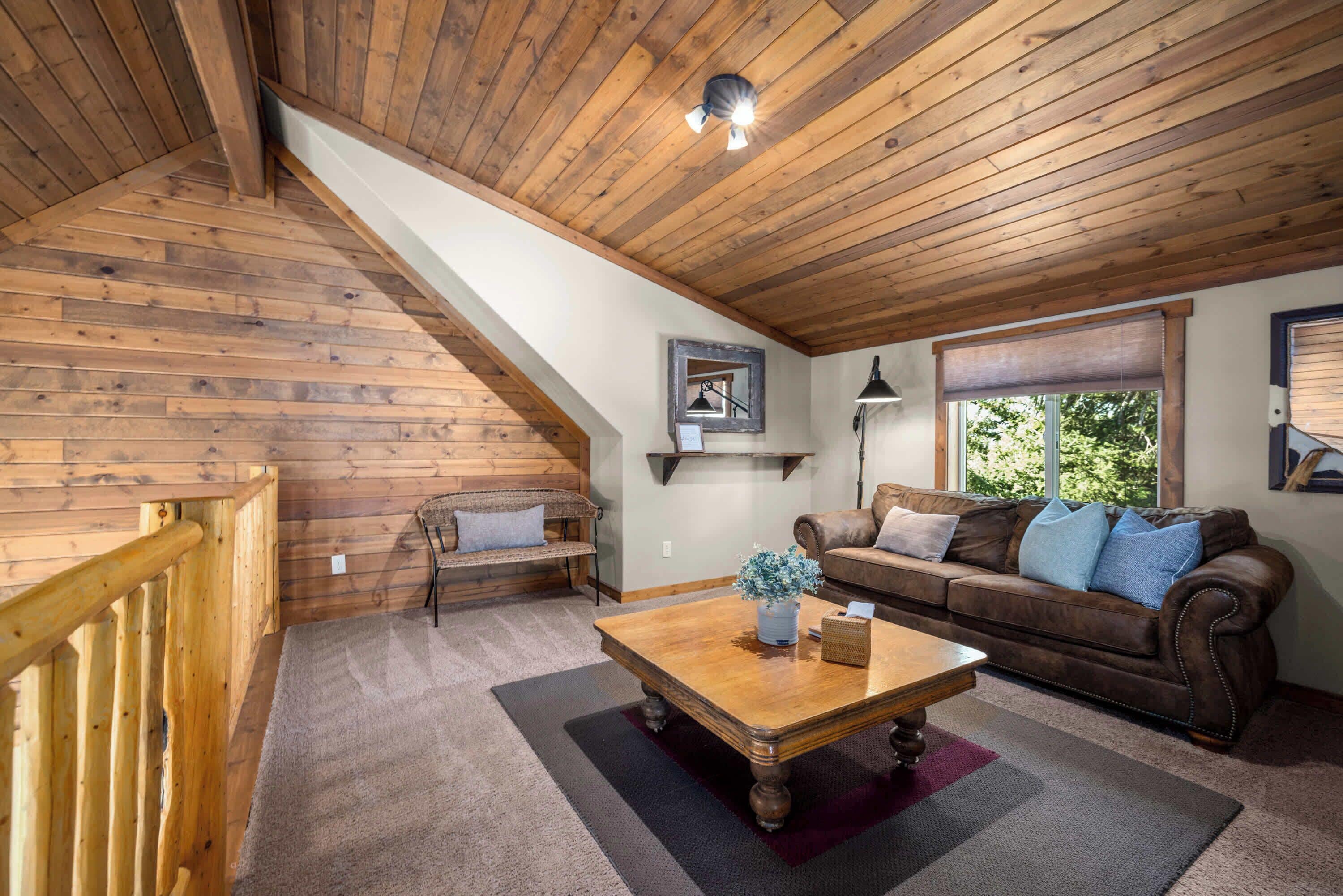 Cabin, Multiple Beds, Patio (Glacier River #4) | Living area