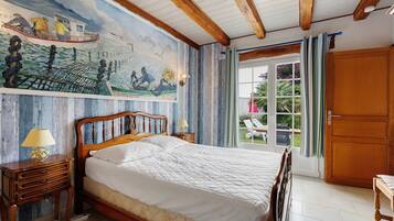 3 bedrooms, WiFi, bed sheets