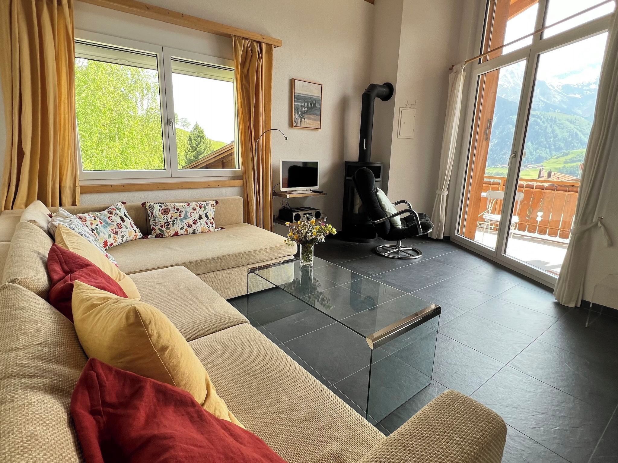 TV, fireplace, DVD player