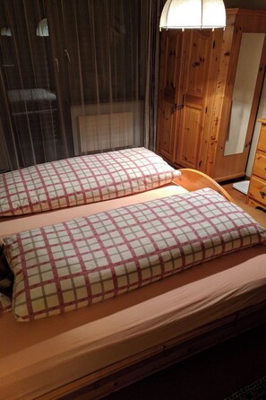 1 bedroom - Disentiserhof Haus C Grabinsky, (Disentis/Mustér). by Interhome (Disentis)