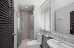 Room, 3 Bedrooms | Bathroom - Room-ana's House in Lipa Noi (Koh Samui)