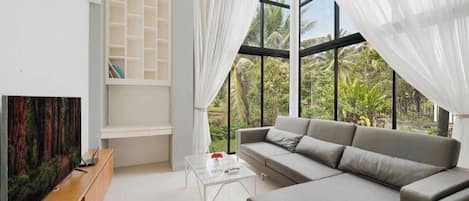 Room, 3 Bedrooms | Living room