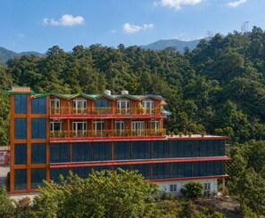 Exterior - Brothers Hotel & Restaurant (Arki)