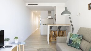 TV - URBAN SUITES SITGES TERRACE by Interhome (Sitges)