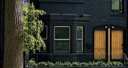 Full Yorkville House w/ Spa, Gym, Office & Parking