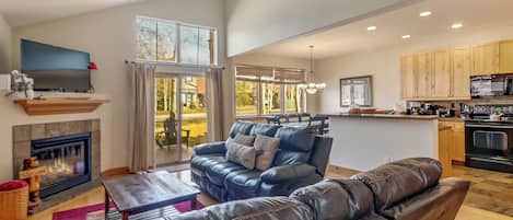 Smart TV, fireplace, DVD player