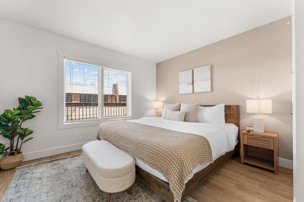 2 bedrooms, in-room safe, iron/ironing board, WiFi (free)