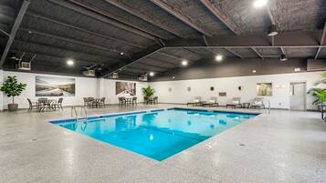 Piscine couverte, piscine extérieure