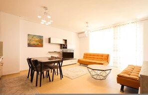 TV, offices - SanPietro Vacation Apartment 050 (Plazhi San Pietro)