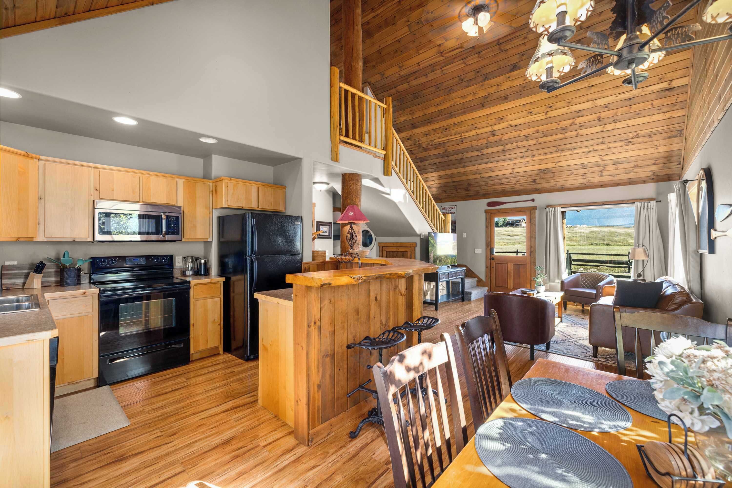 Cabin, Multiple Beds, Patio (Glacier River #3) | Interior