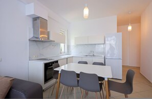 Private kitchen - Lura Apartment 04 in Plazhi San Pietro (Plazhi San Pietro)