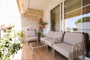 Terrace/patio - SanPietro Vacation Apartment 055 (Plazhi San Pietro)