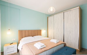 Desk, free WiFi - SanPietro Vacation Apartment 055 (Plazhi San Pietro)