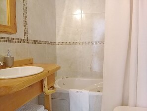 Căn hộ | Phòng tắm