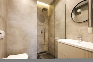 Bathroom - SanPietro Premium Villa 015 (Durrës)