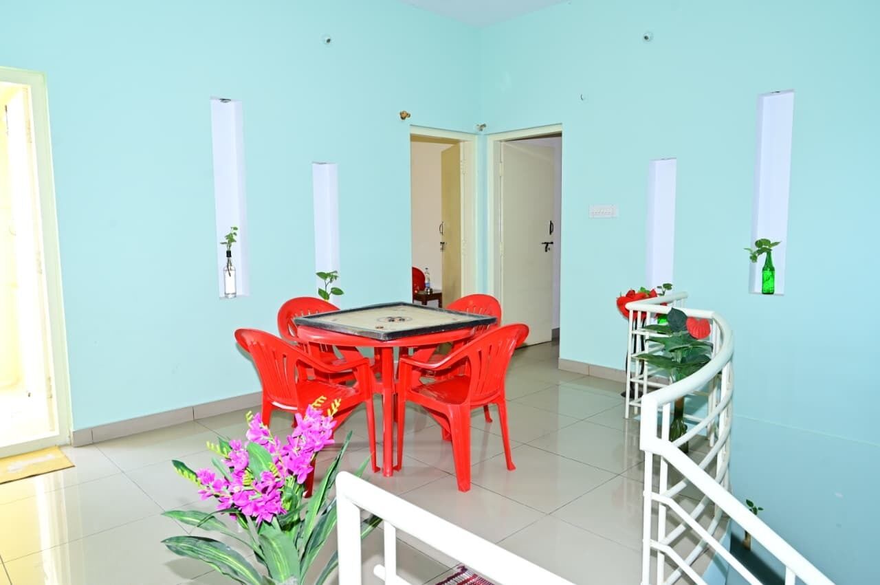 Family Villa, Patio, City View | Dining