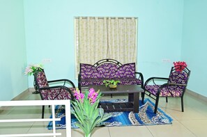 Family Villa, Patio, City View | Interior